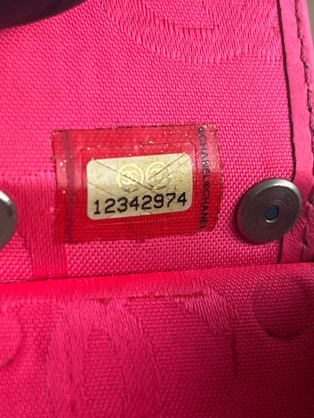 Porte-clés Chanel Cambon — vue 6 | Le comptoir vintage