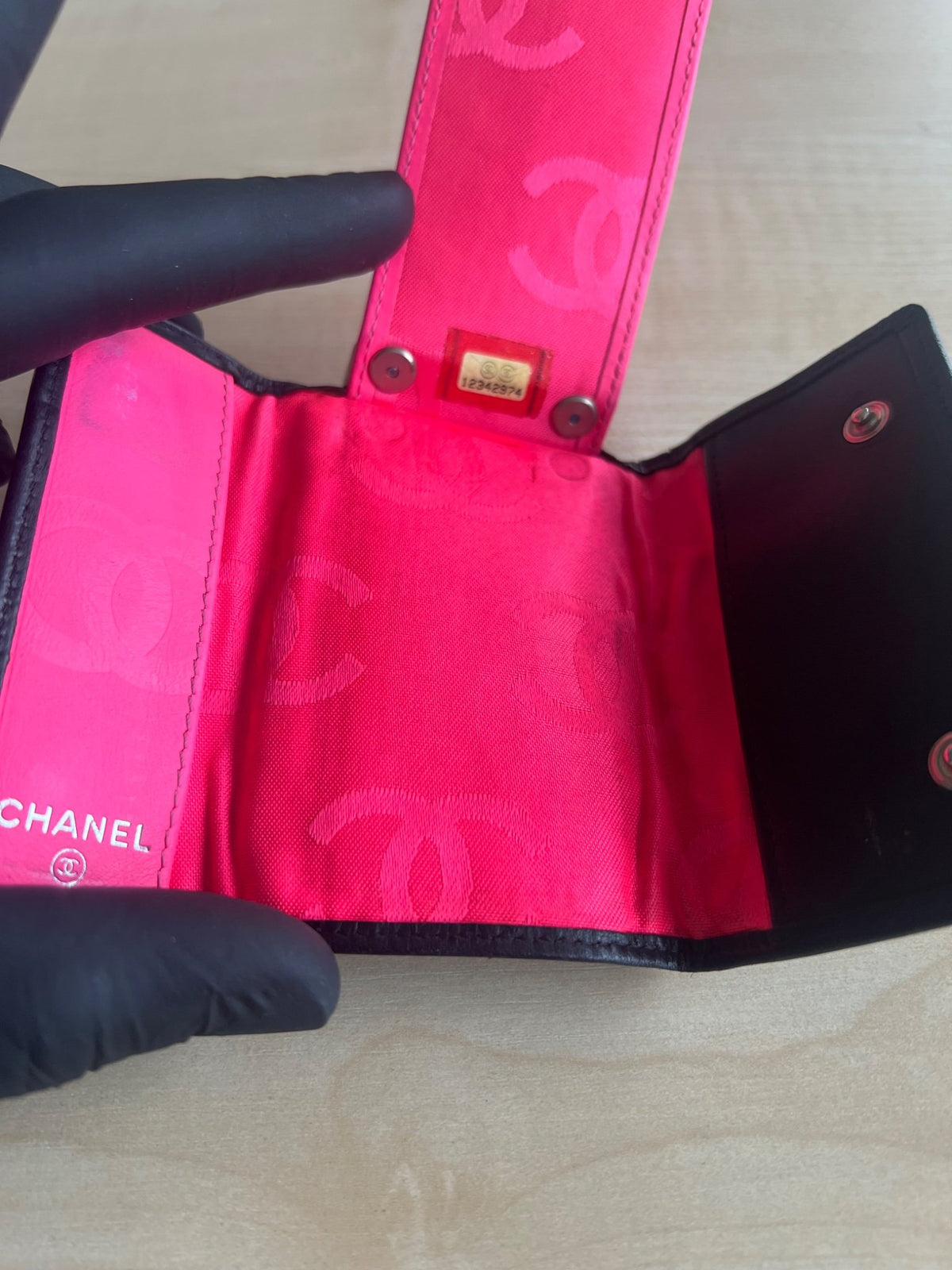 Porte-clés Chanel Cambon — vue 7 | Le comptoir vintage