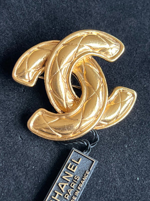 Broche Chanel authentifiée — Le comptoir vintage