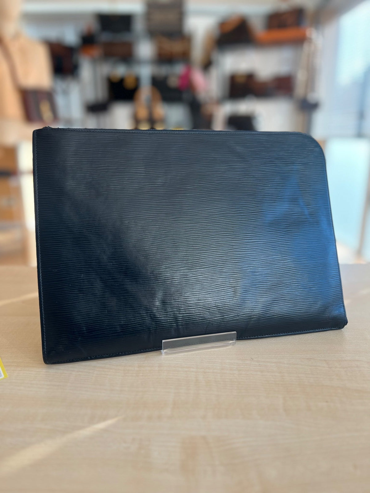 Pochette Louis Vuitton authentifiée — Le comptoir vintage