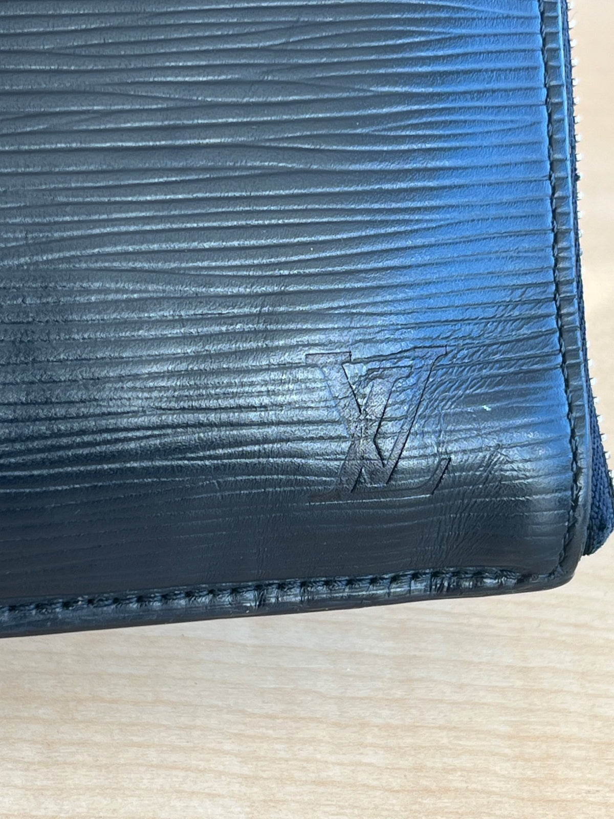 Pochette Louis Vuitton — vue 3 | Le comptoir vintage