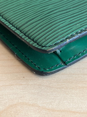 Pochette Louis Vuitton Montaigne — vue 5 | Le comptoir vintage