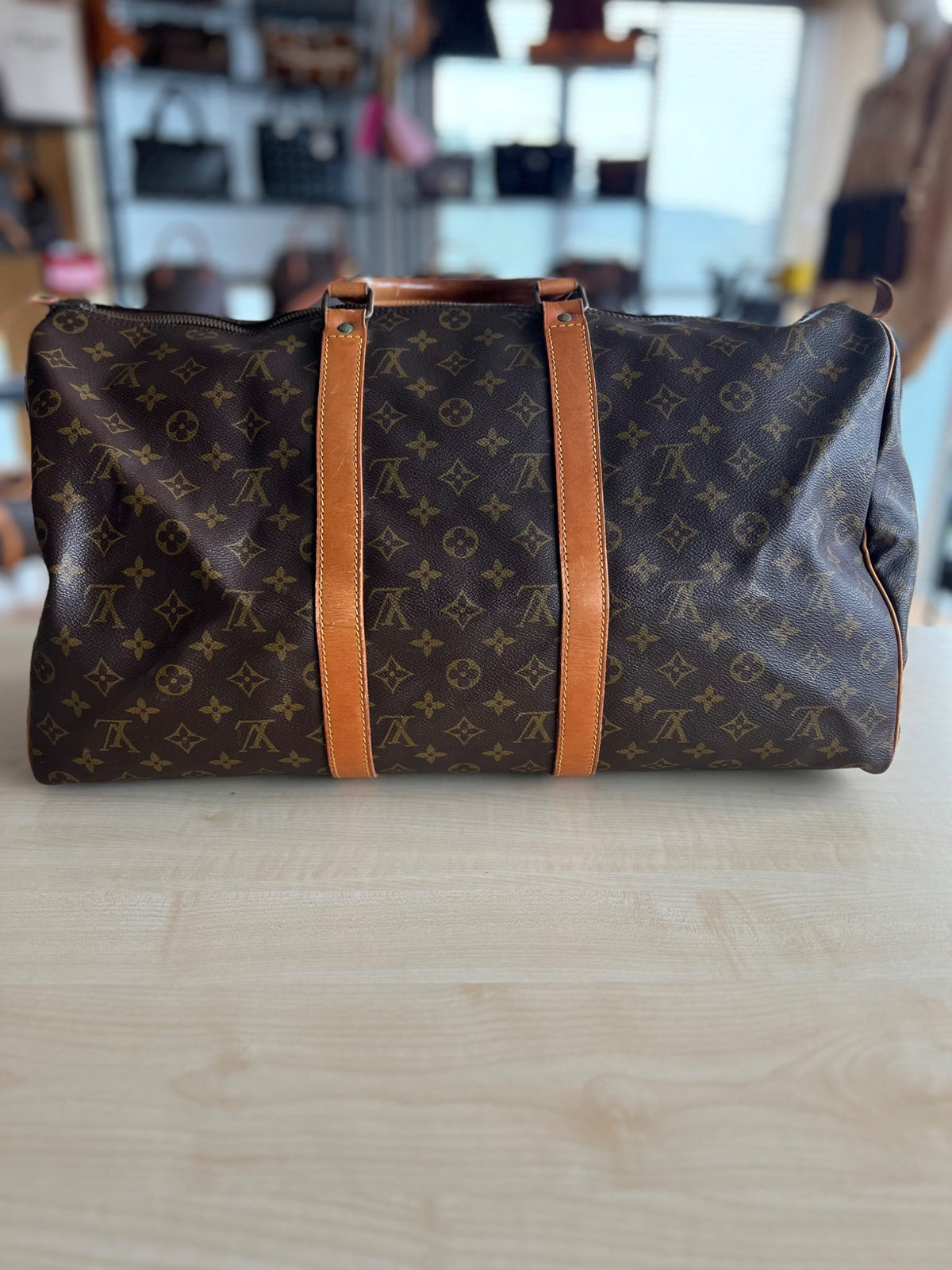 Sac de voyage Louis Vuitton Keepall 50 — vue 2 | Le comptoir vintage