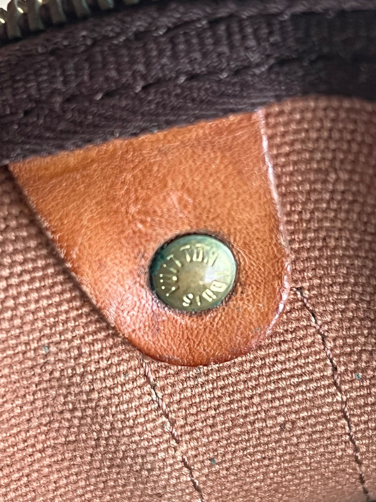 Sac de voyage Louis Vuitton Keepall 50 — vue 9 | Le comptoir vintage