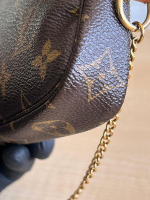 Mini pochette accessoires Louis Vuitton authentifiée — Le Comptoir Vintage