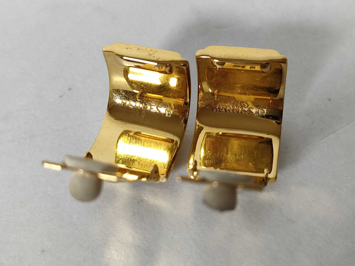 Boucles d'oreilles Hermès plaquée or — vue 5 | Le comptoir vintage
