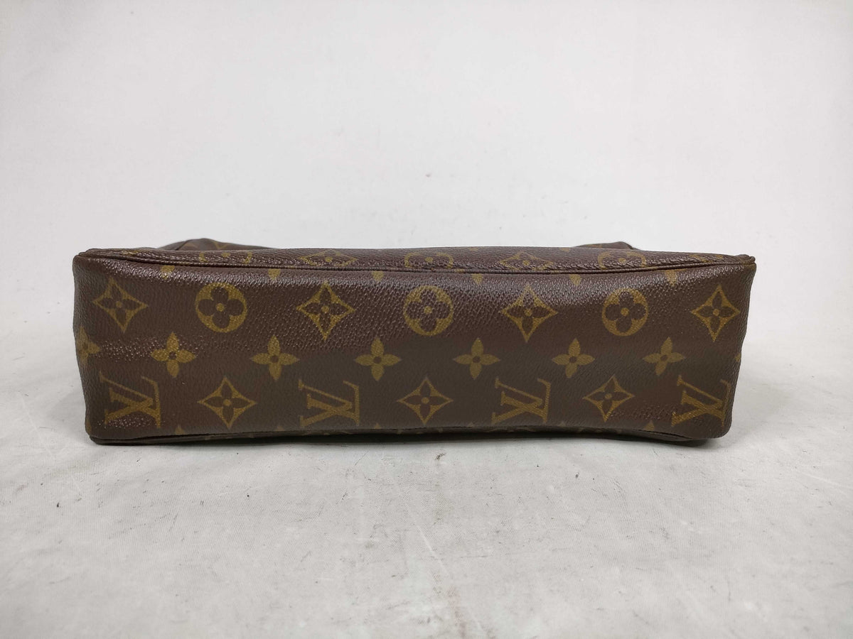 Trousse de toilette Louis Vuitton 28 — vue 5 | Le comptoir vintage