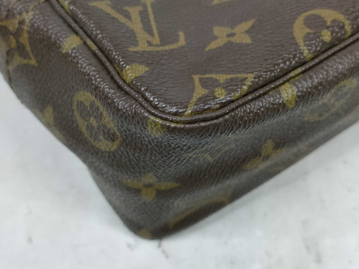 Trousse de toilette Louis Vuitton 28 — vue 4 | Le comptoir vintage