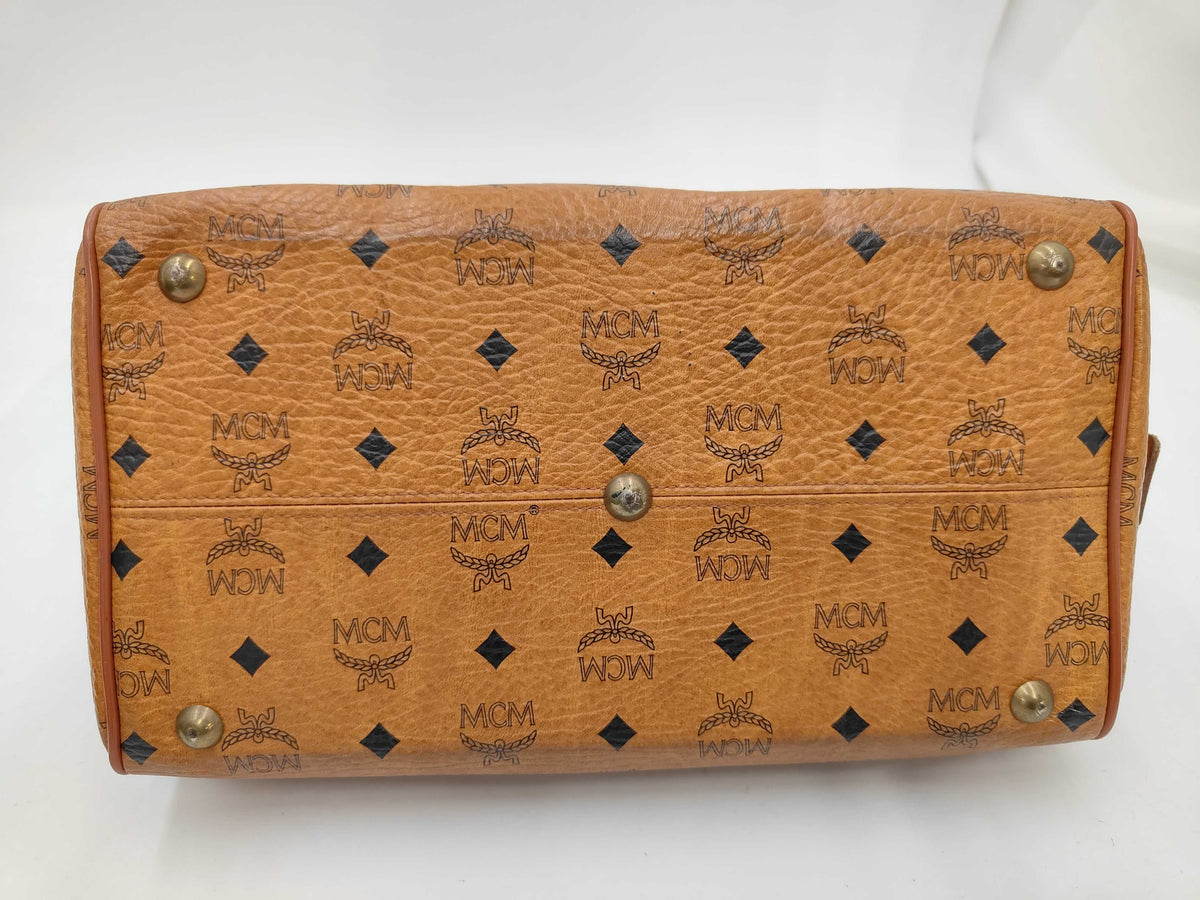 Sac MCM Boston 30 — vue 7 | Le comptoir vintage