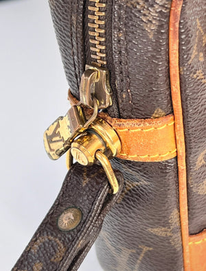 Pochette Louis Vuitton Marly -  Le Comptoir Vintage
