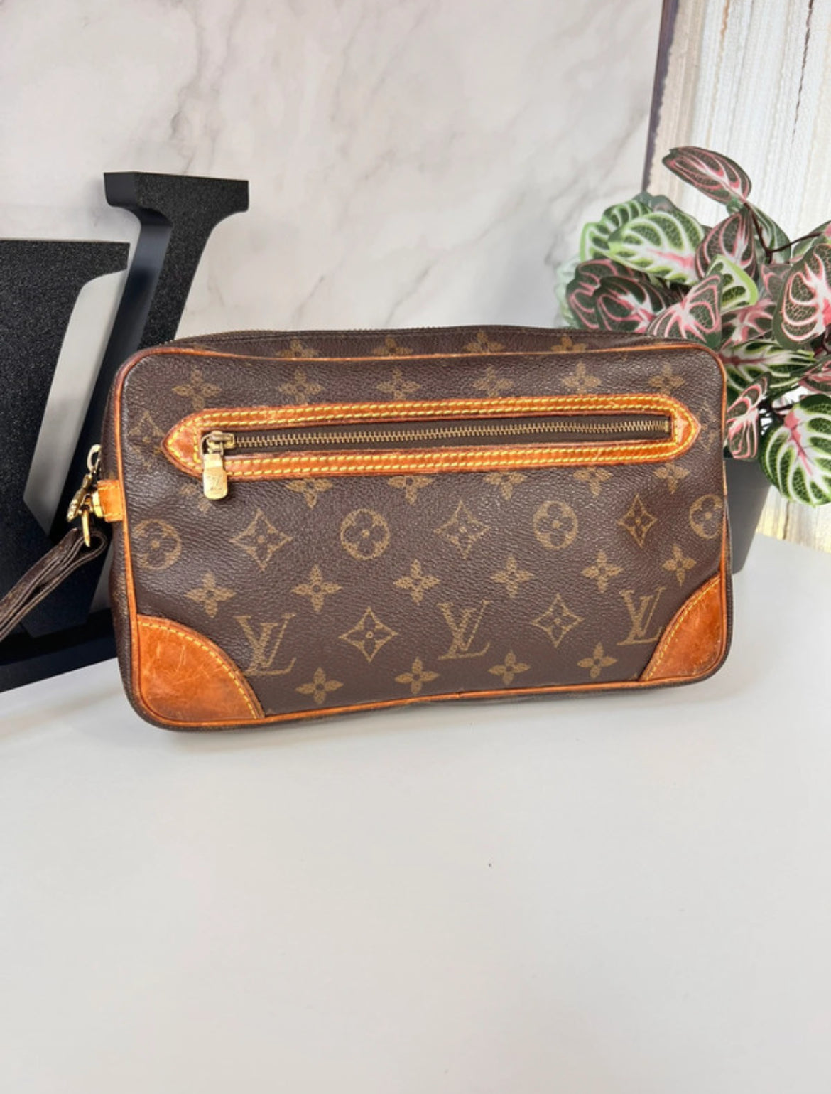 Pochette Louis Vuitton Marly -  Le Comptoir Vintage