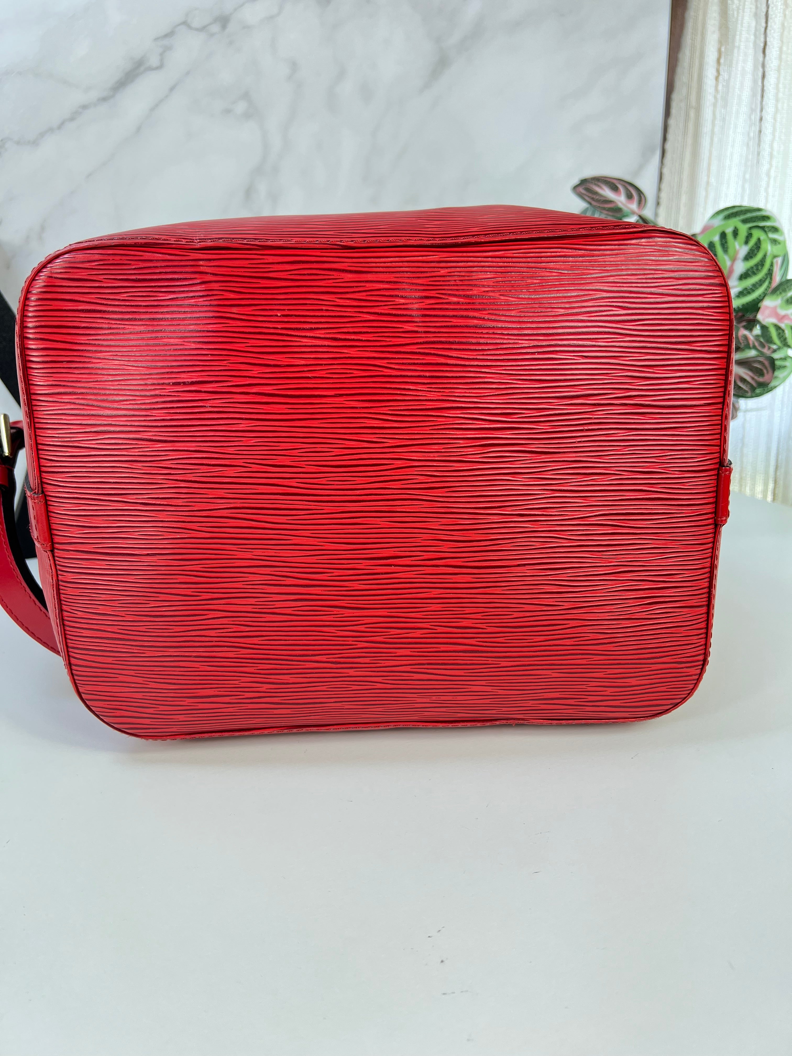 Sac Louis Vuitton Noé Épi -  Le Comptoir Vintage