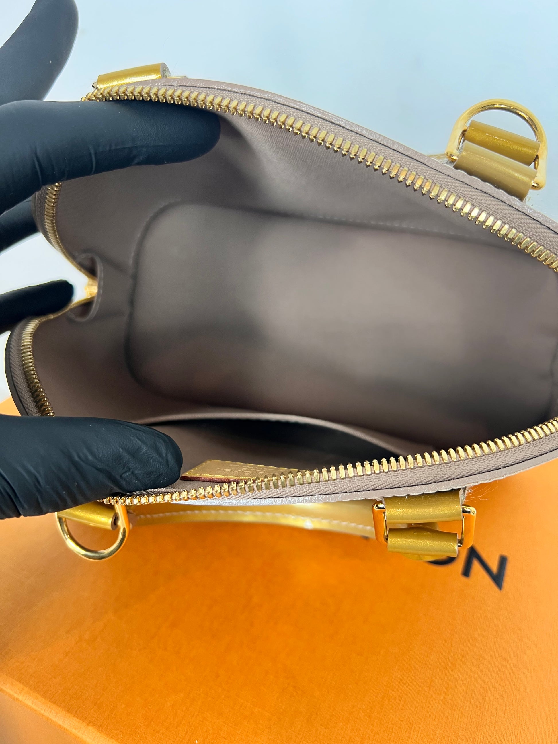 Sac Louis Vuitton Alma BB