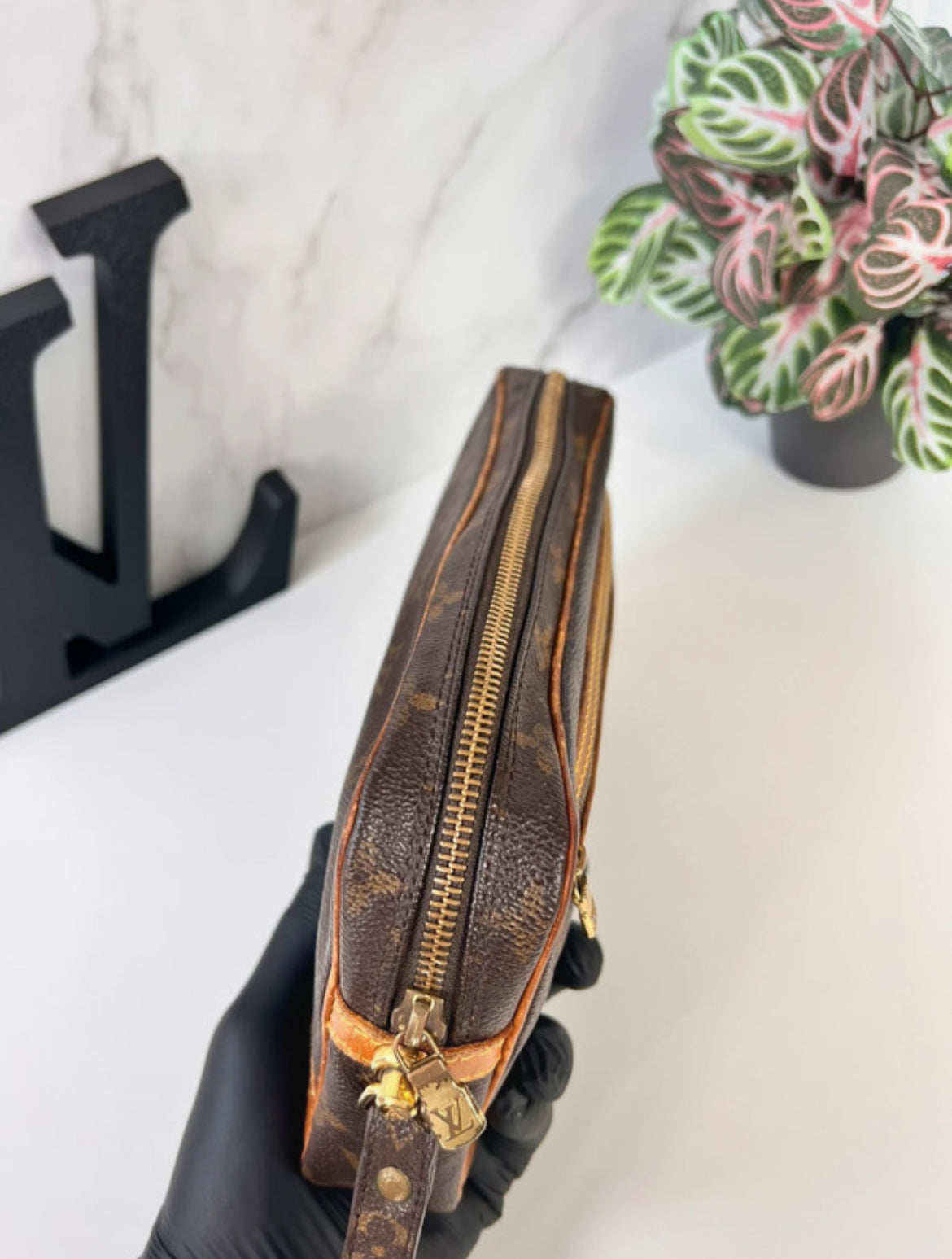Pochette Louis Vuitton Marly -  Le Comptoir Vintage