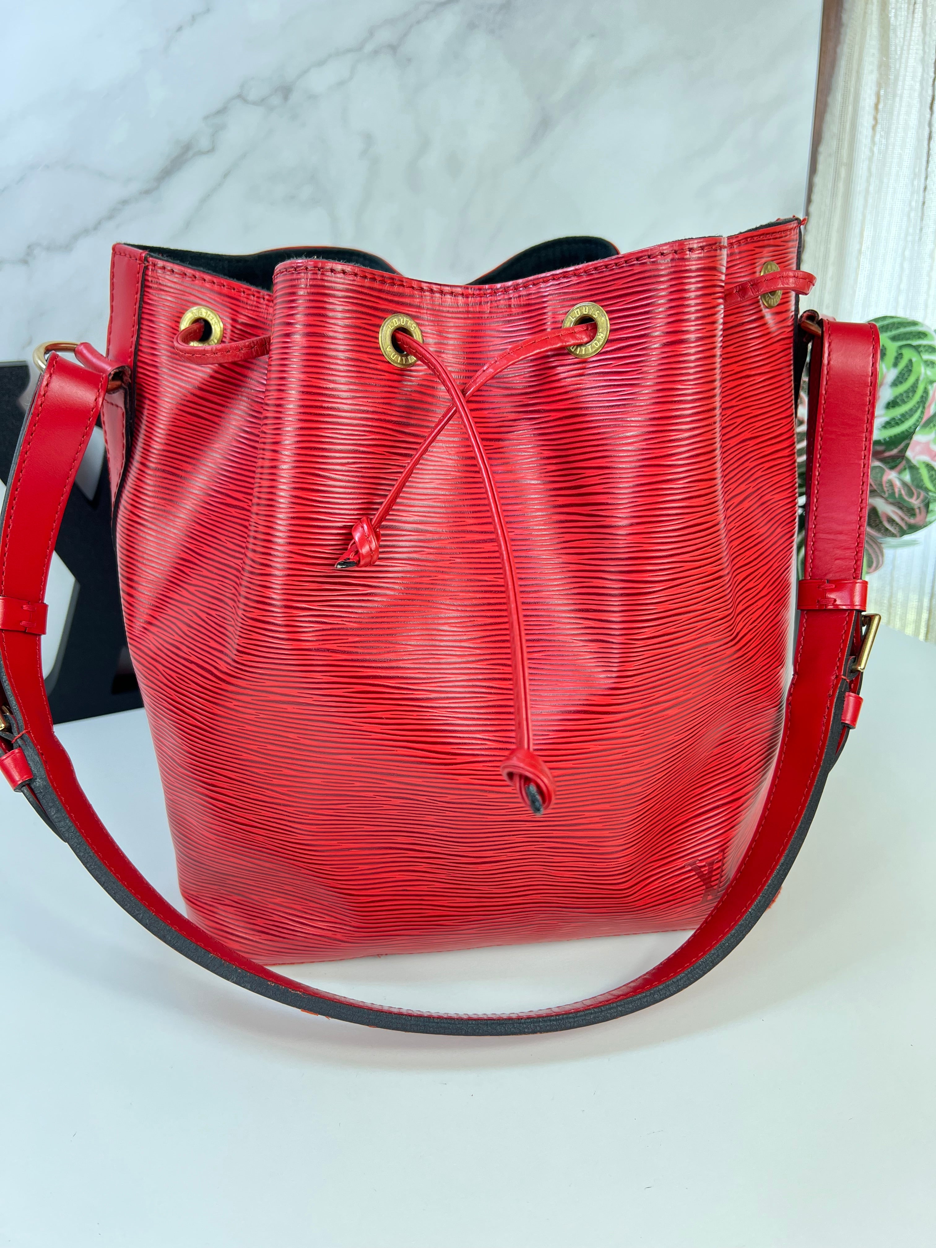 Sac Louis Vuitton Noé Épi -  Le Comptoir Vintage