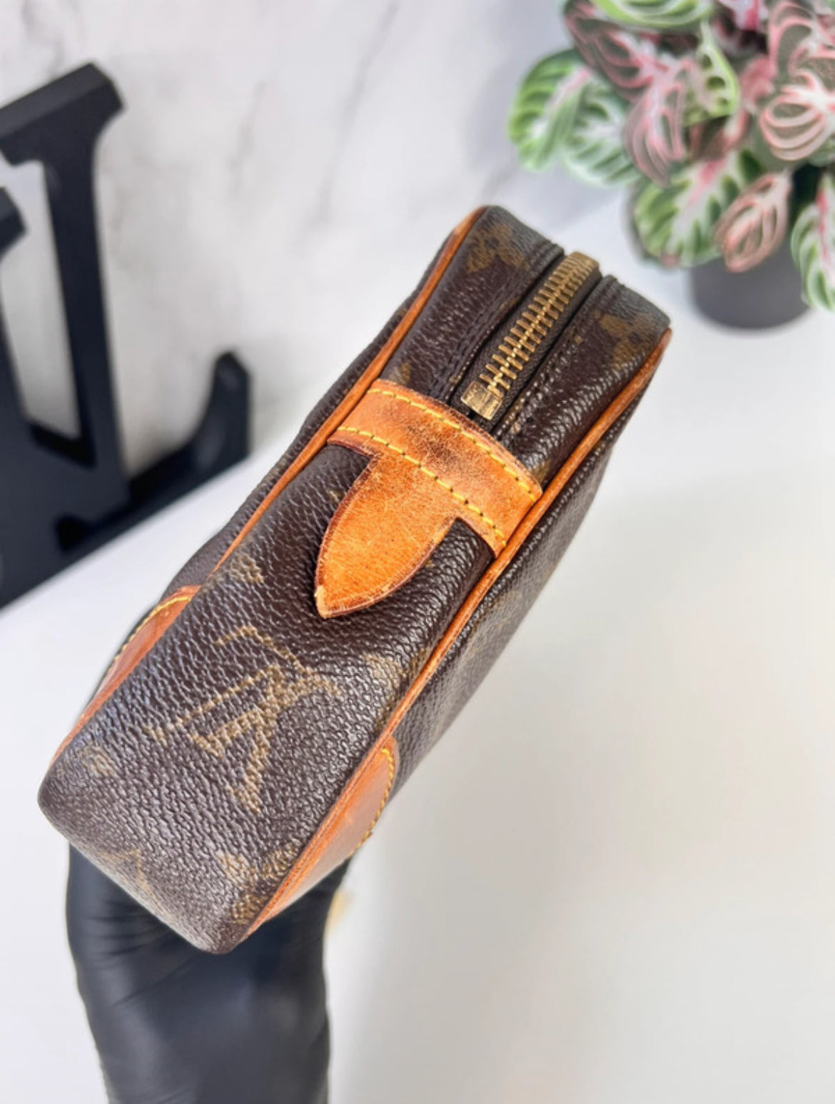 Pochette Louis Vuitton Marly -  Le Comptoir Vintage
