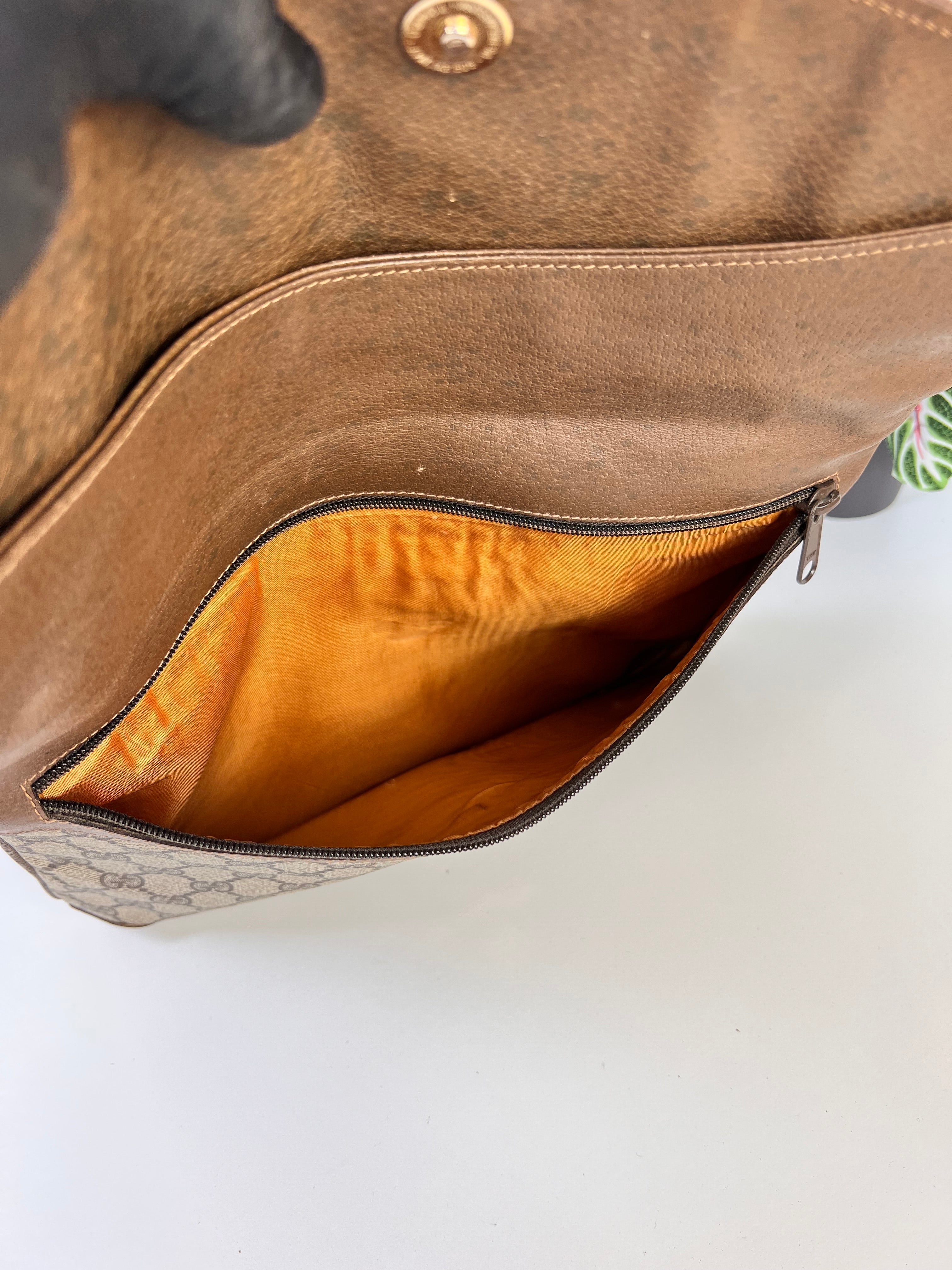 Pochette Gucci GG vintage -  Le Comptoir Vintage